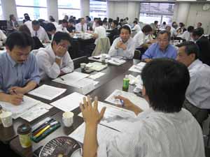 「学べる支部づくりに必要なこと」についてグループ討論