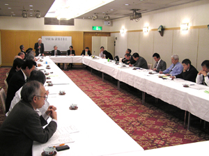 憲章草案と政策要望・提言について討議